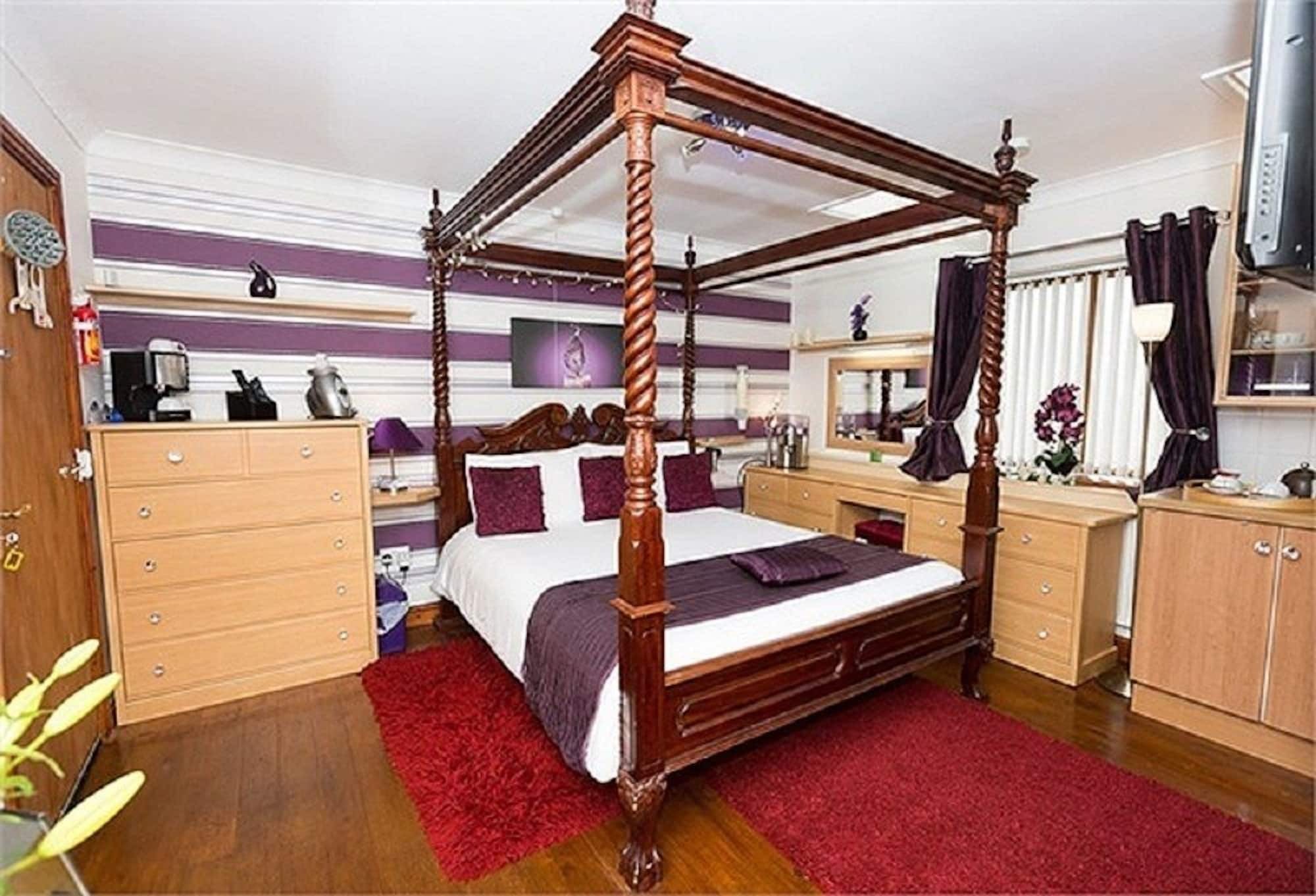 Castle Lodge - Brecon Beacons Accommodation Sennybridge Экстерьер фото